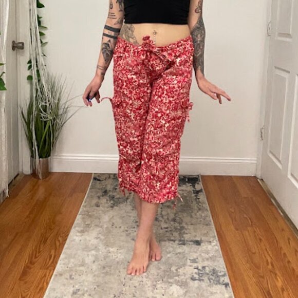 Marella Mid Rise Floral Crop Cargo Pants Tie-Waist Straight Leg Size 10 Red - Picture 2 of 12